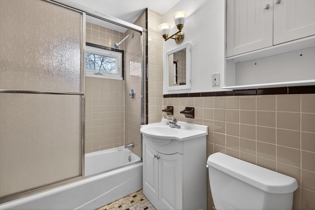 27 S Crescent Circuit