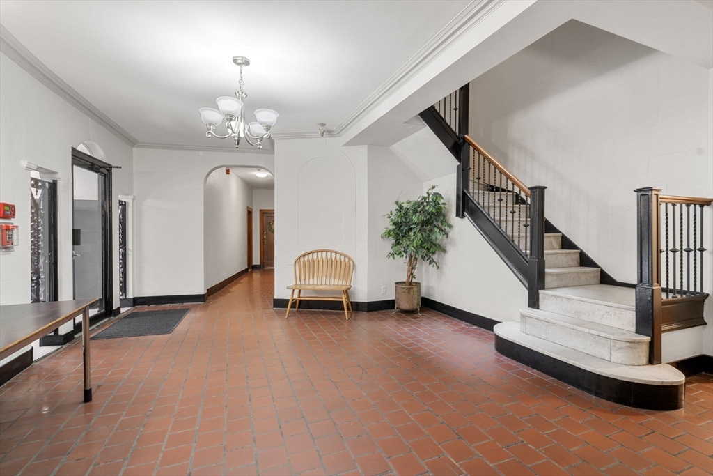 90 Kilsyth Rd # 32