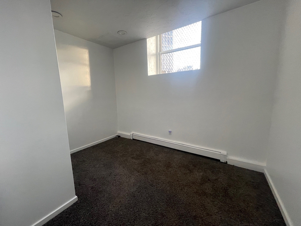 382 Commonwealth Ave # B1