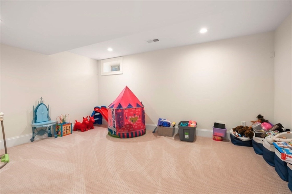 41 Lillian Way # 41