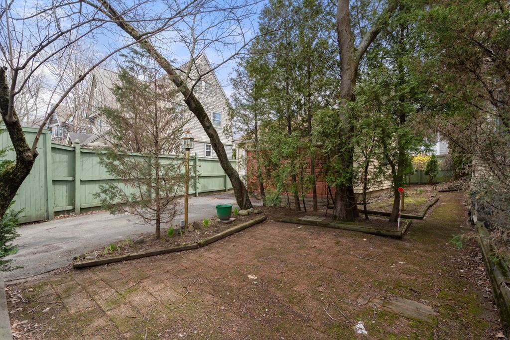 1148 Boylston