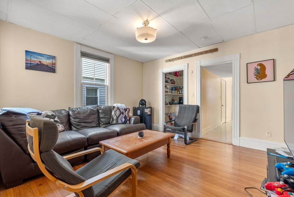 8 Franklin St