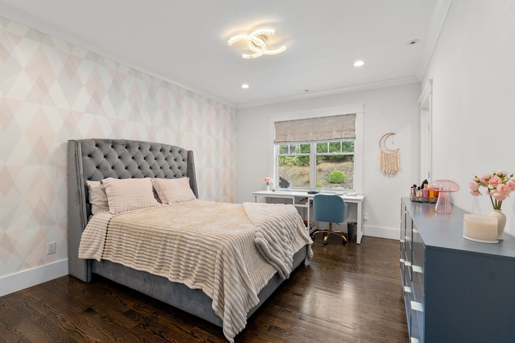 136 Beaumont Ave