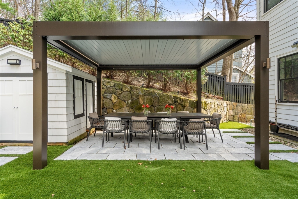 136 Beaumont Ave