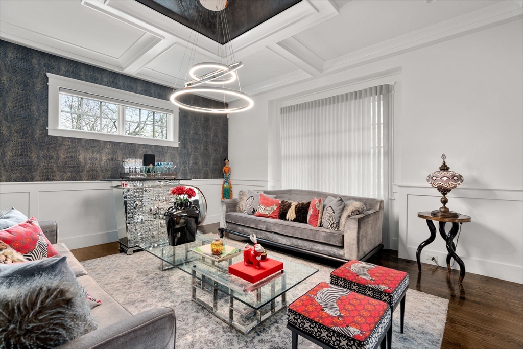 136 Beaumont Ave