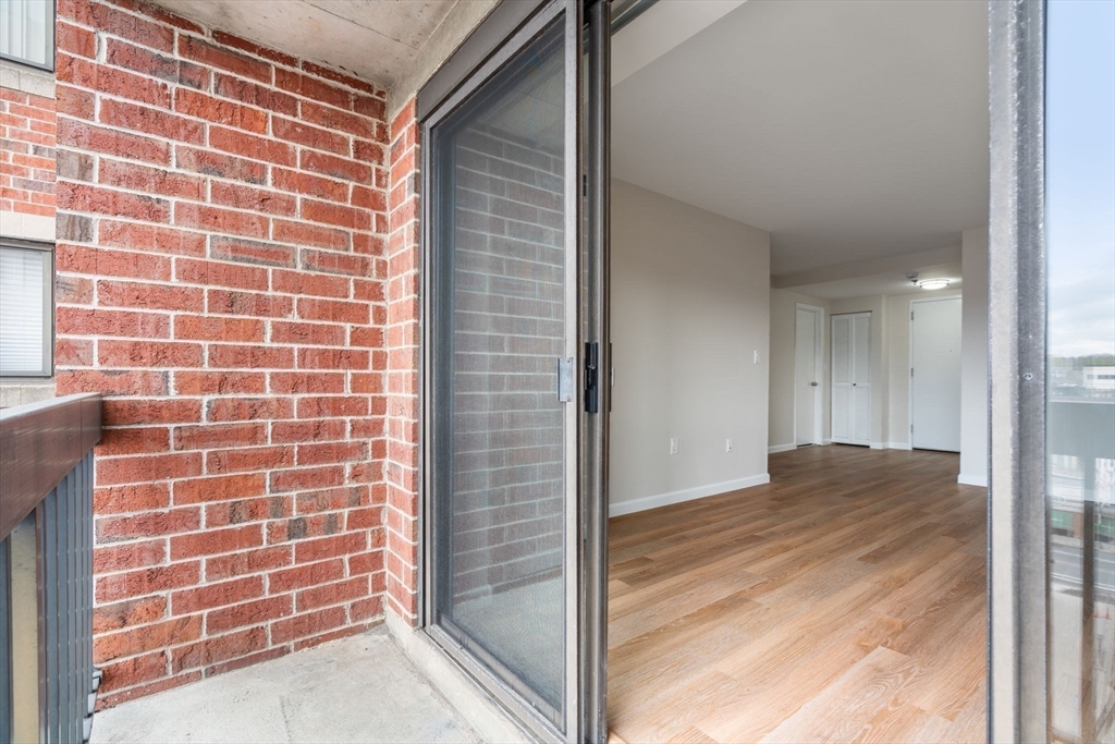 15 N Beacon St # 607