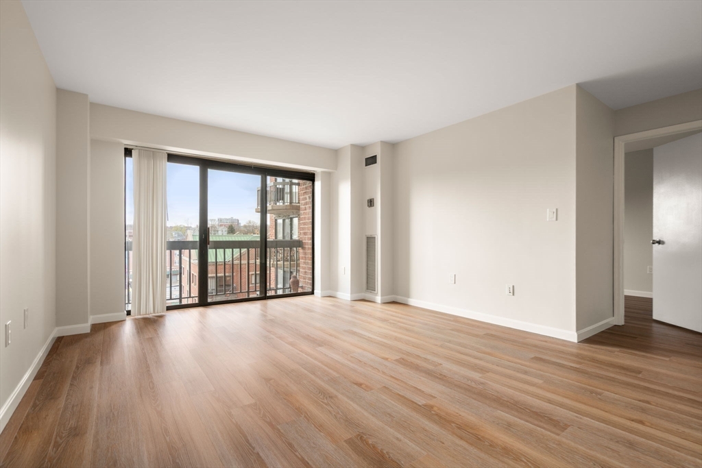 15 N Beacon St # 607