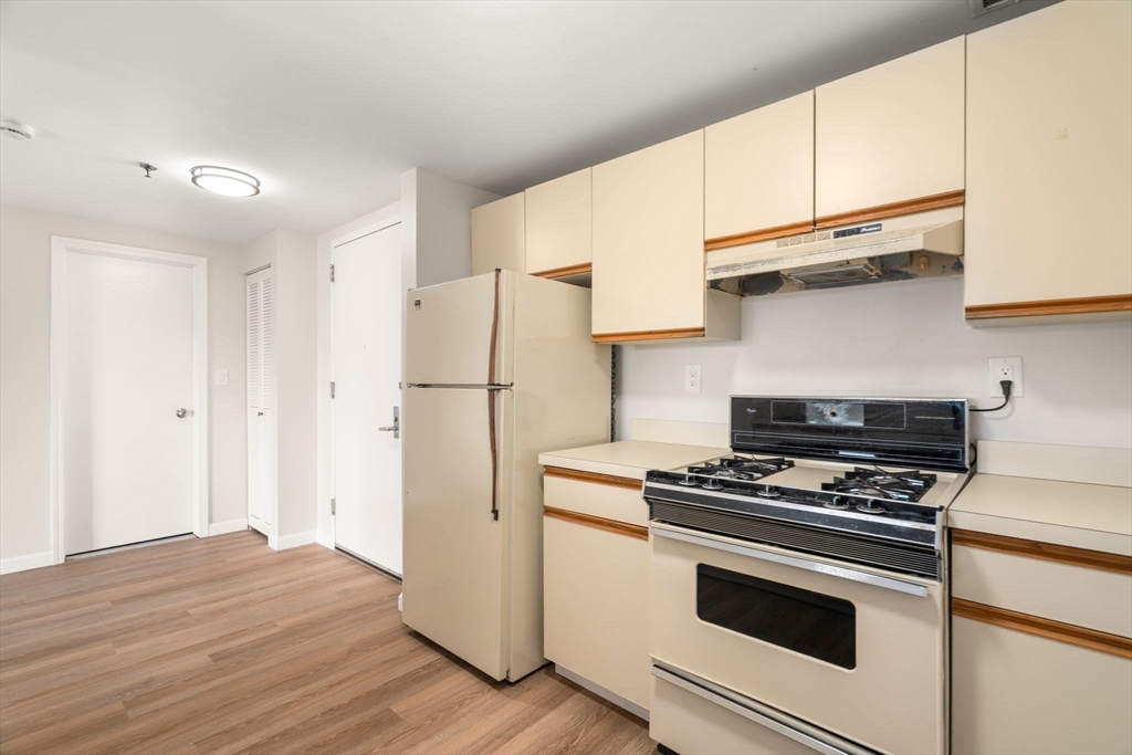 15 N Beacon St # 607