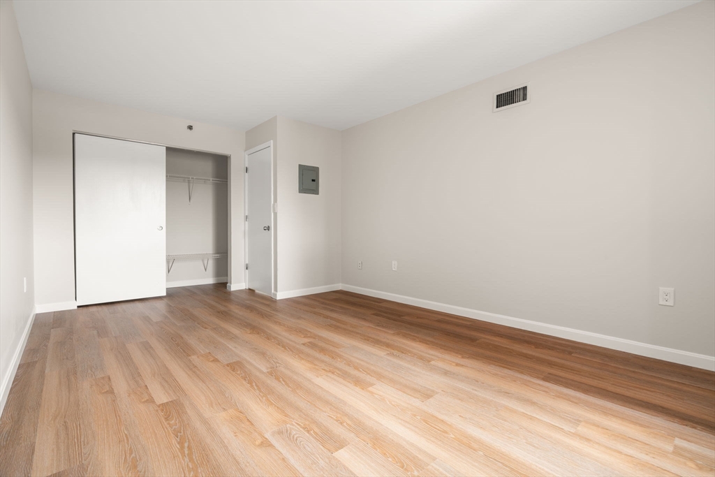 15 N Beacon St # 607