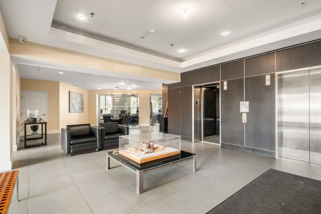 15 N Beacon St # 607