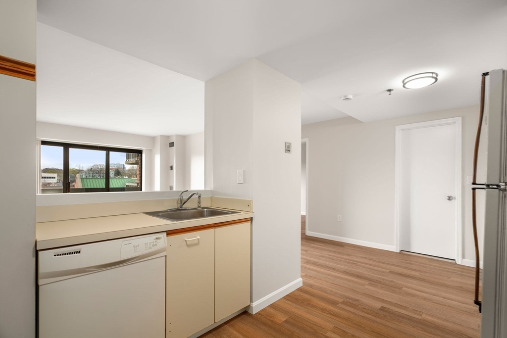 15 N Beacon St # 607