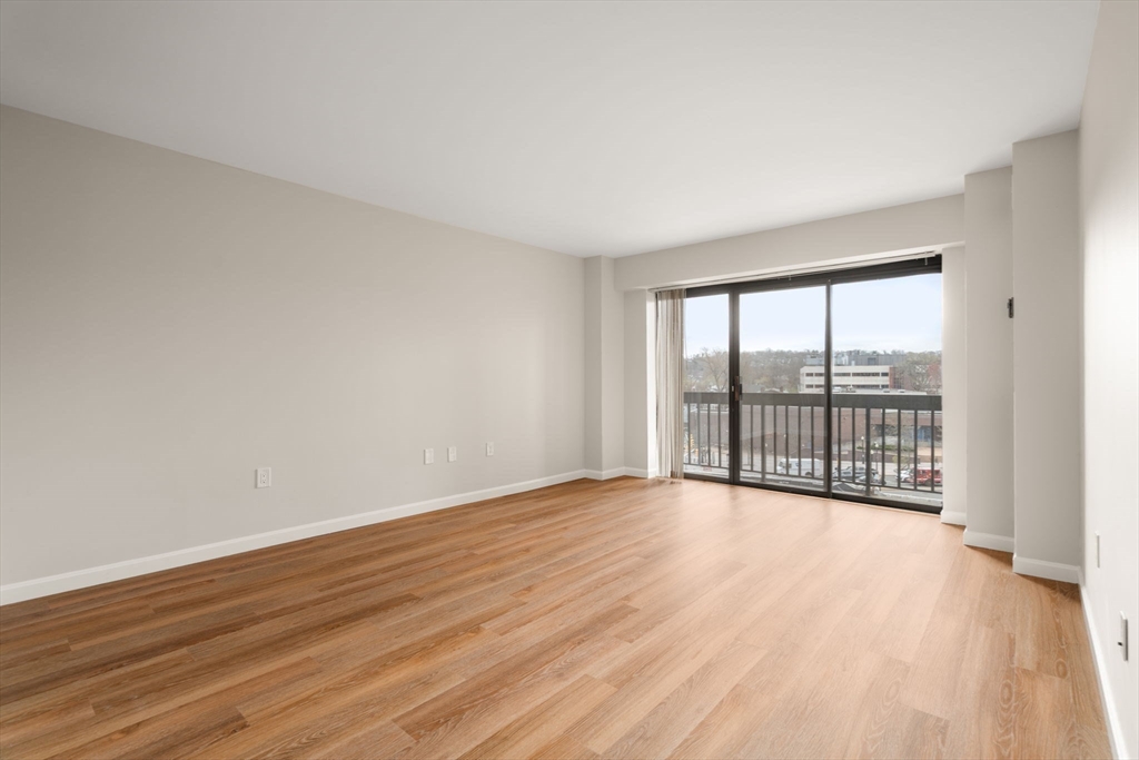 15 N Beacon St # 607