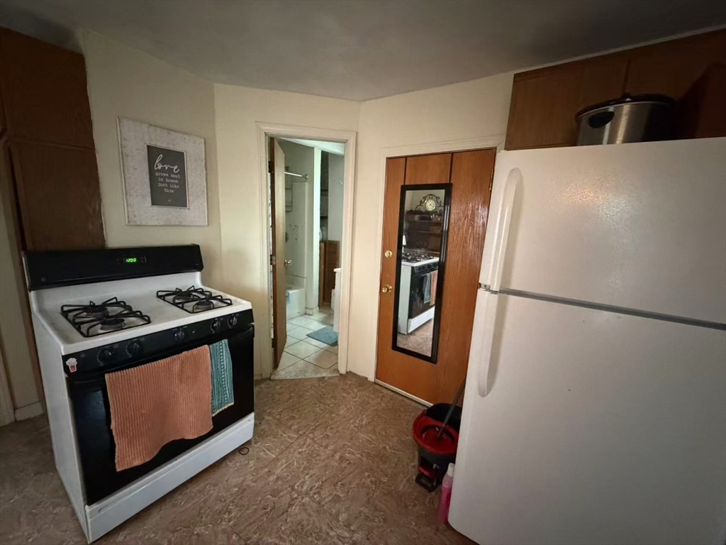 251 Broadway # 1