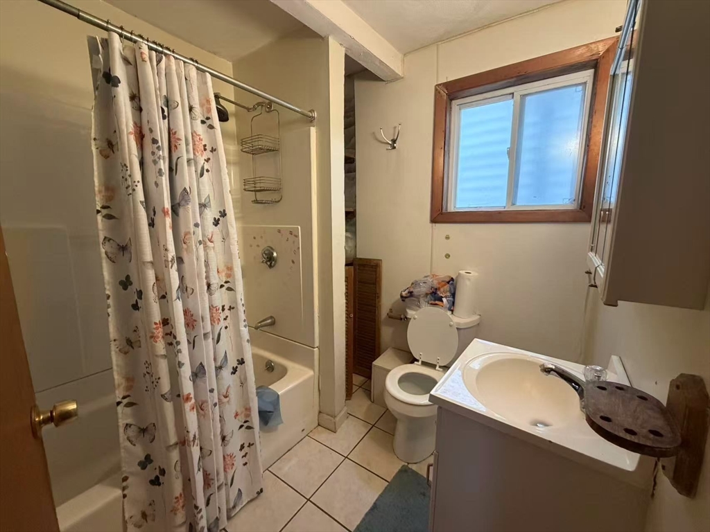 251 Broadway # 1