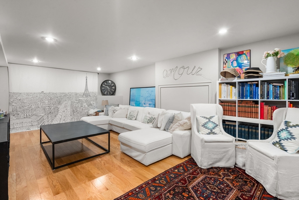 75 Auburn St