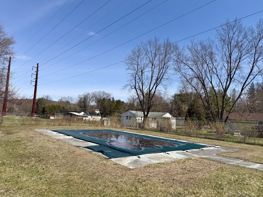 105 Pomeroy Ln