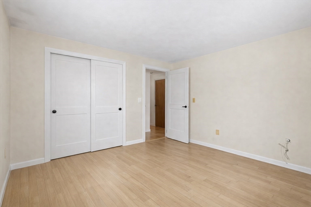 105 Pomeroy Ln