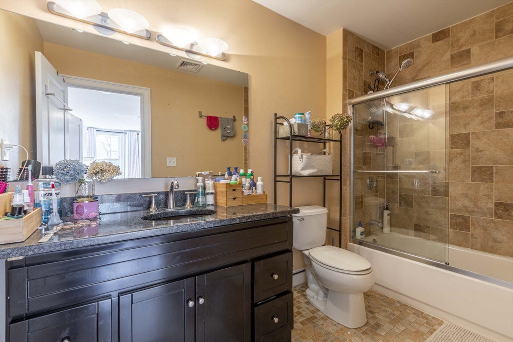 535 Cambridge St Unit: 2
