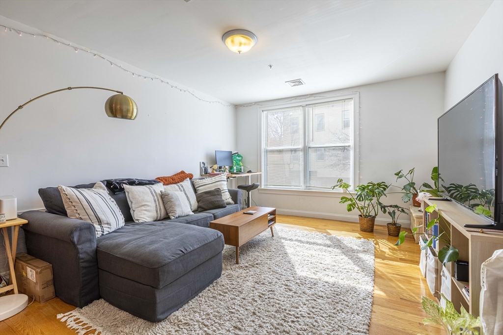 535 Cambridge St Unit: 2