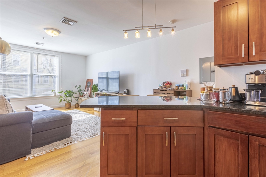 535 Cambridge St Unit: 2