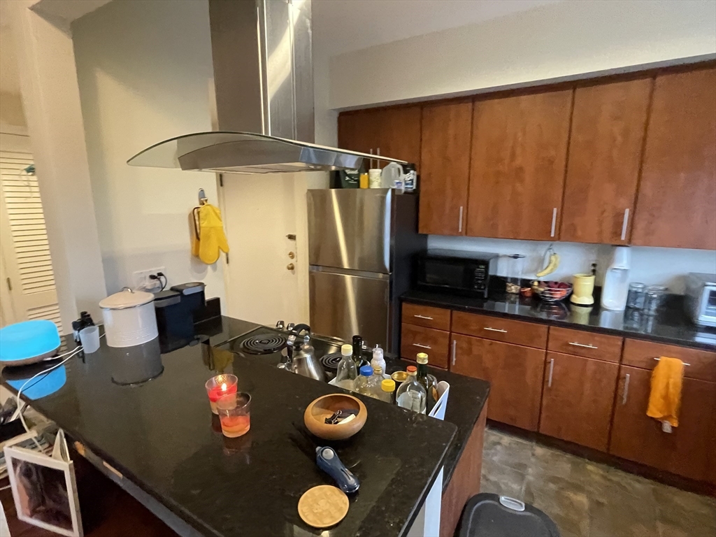 110 Strathmore # 401