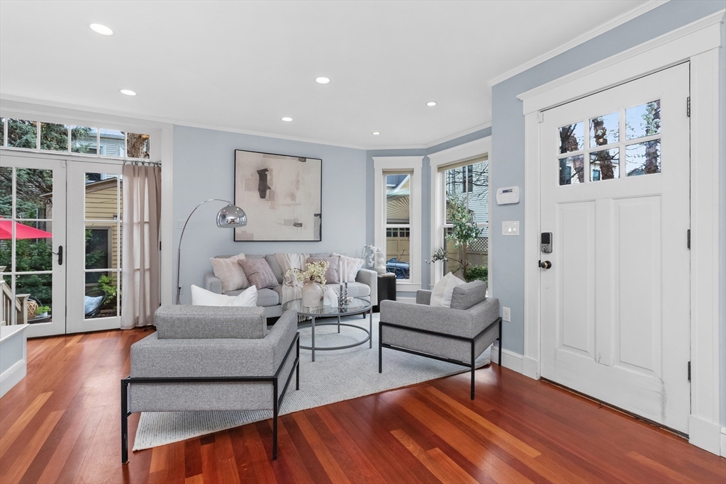 17 Perry St # 3
