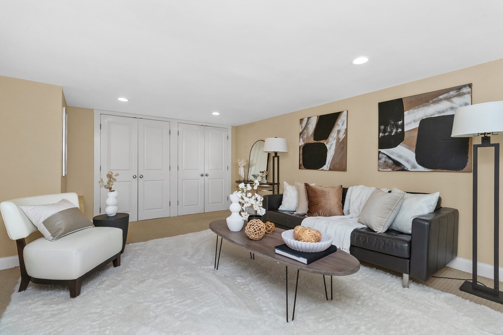 17 Perry St # 3