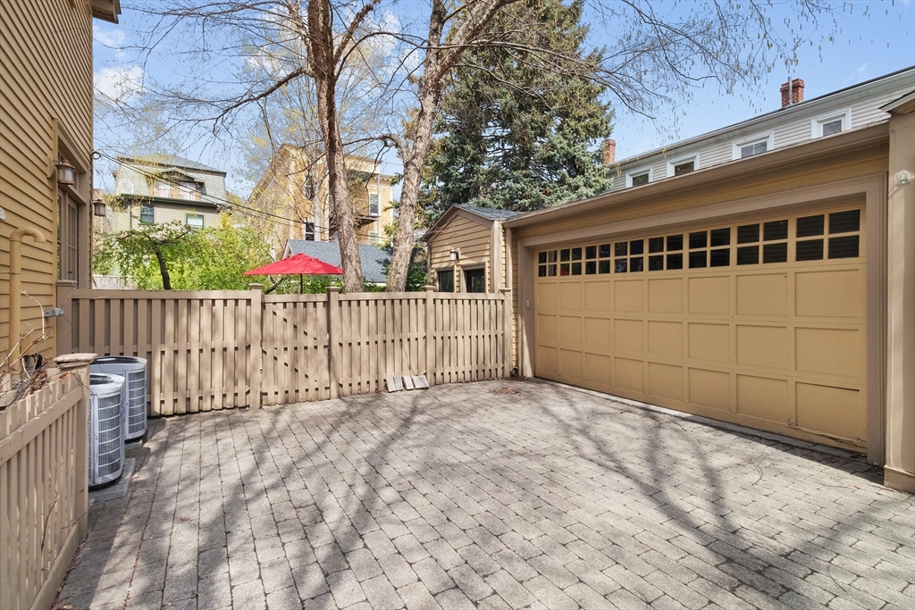 17 Perry St # 3