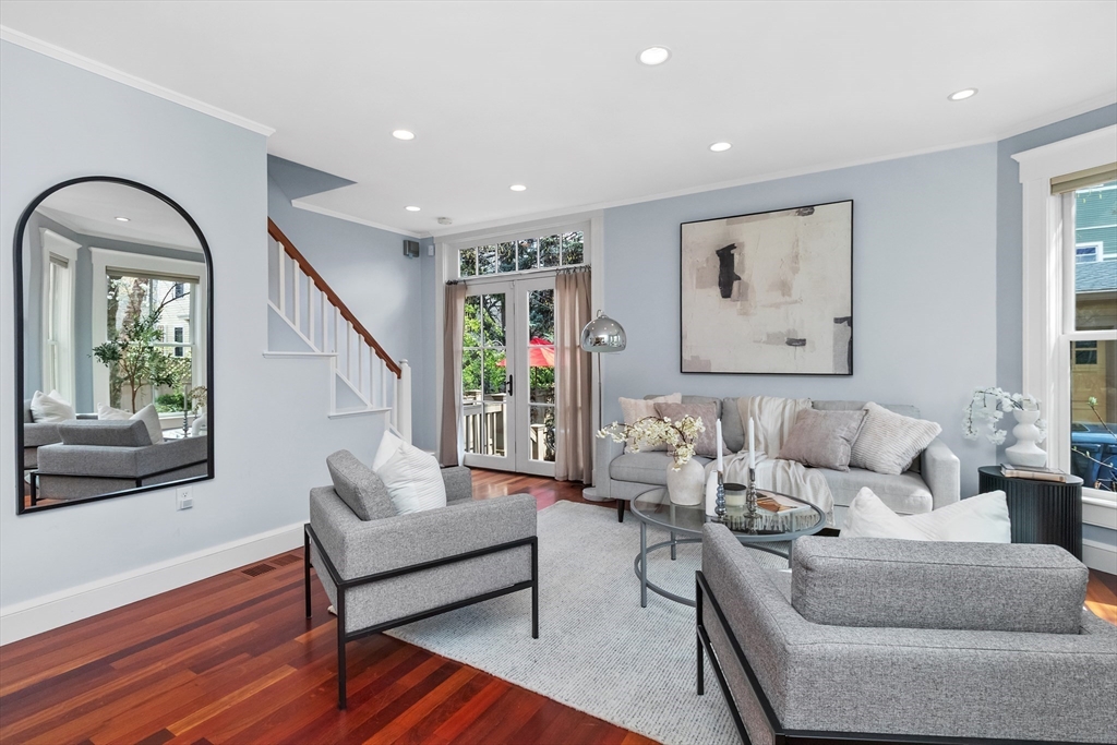 17 Perry St # 3