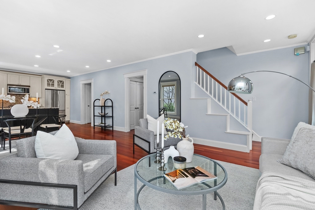 17 Perry St # 3