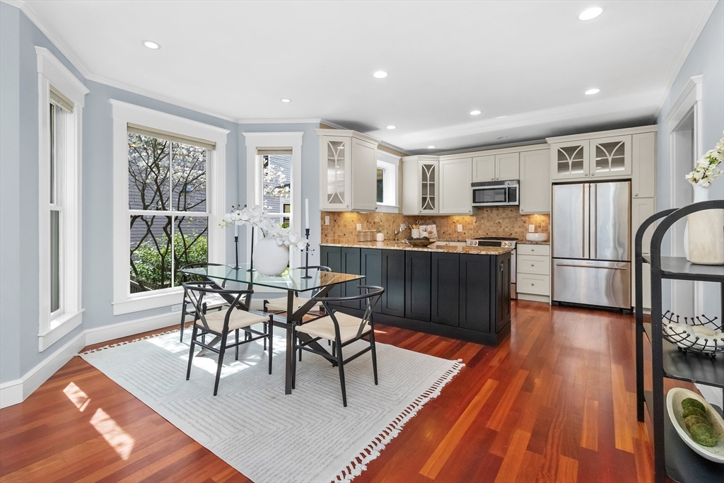 17 Perry St # 3