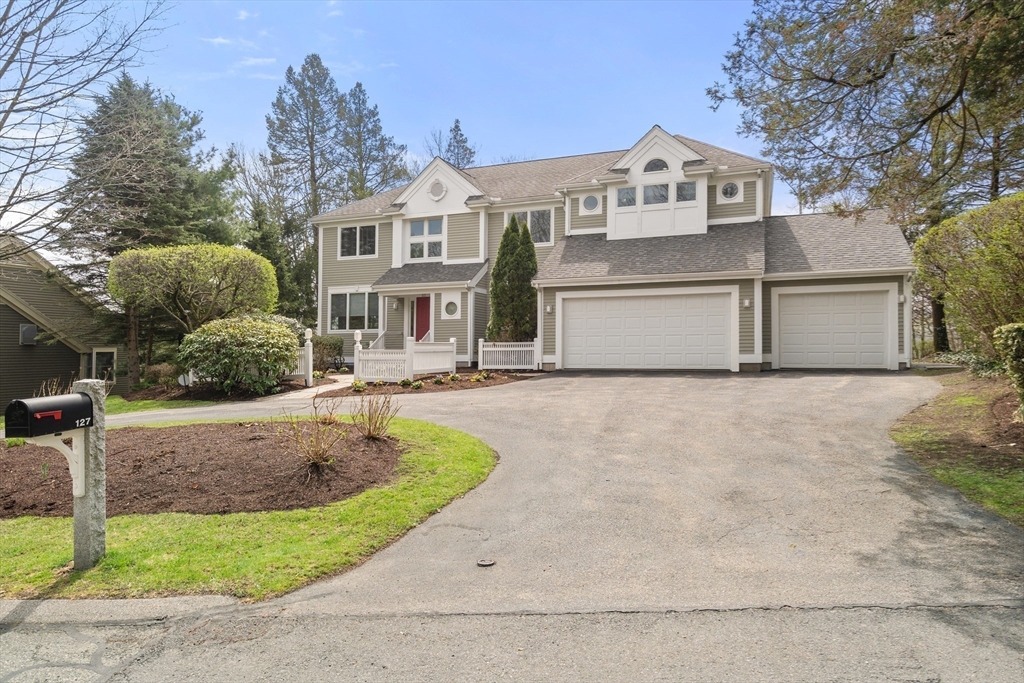 127 Huntington Rd