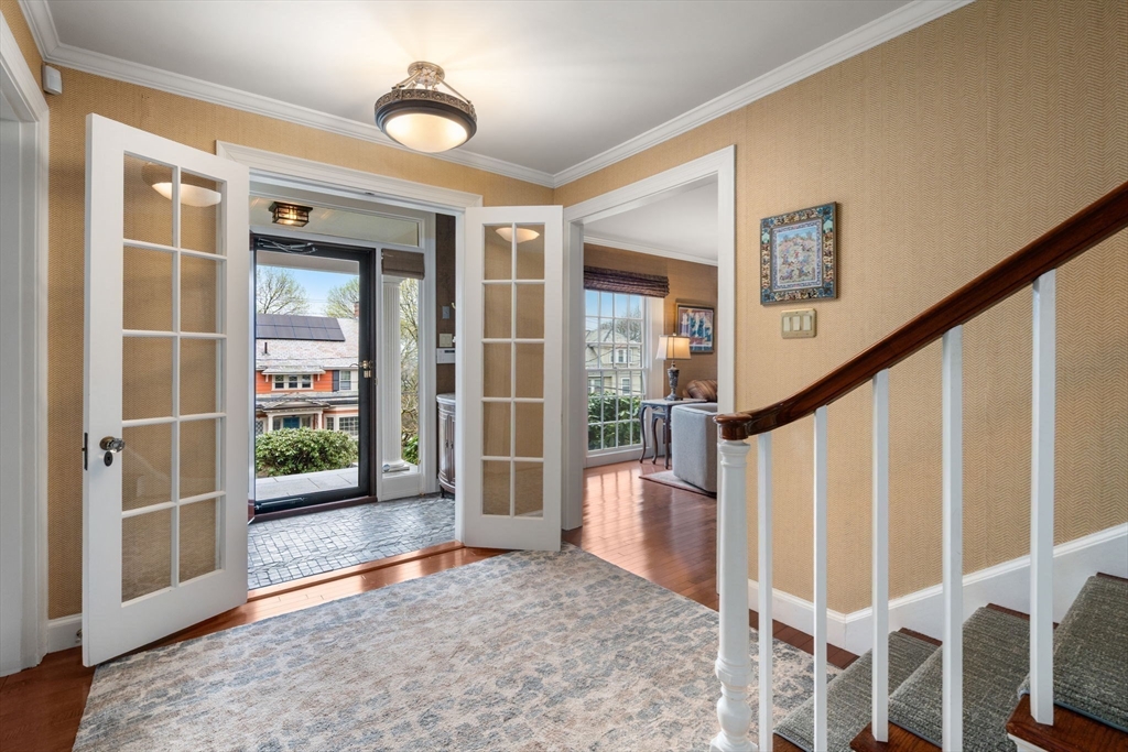 78 Waban Hill Rd N