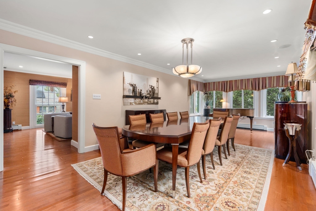 78 Waban Hill Rd N
