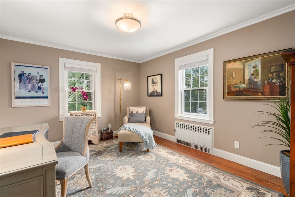 78 Waban Hill Rd N