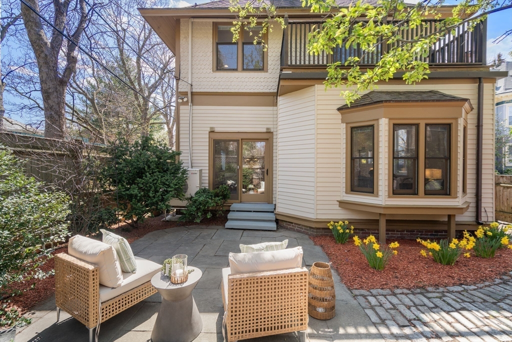 18A Highland Ave