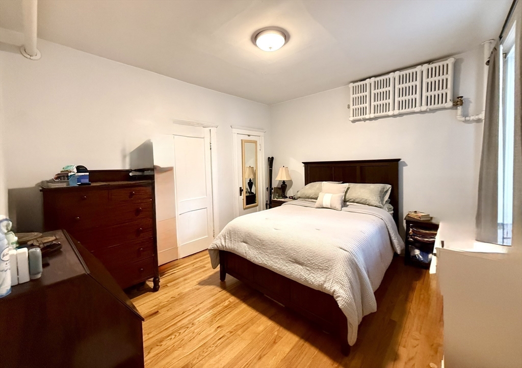 246 S Huntington Ave # 1