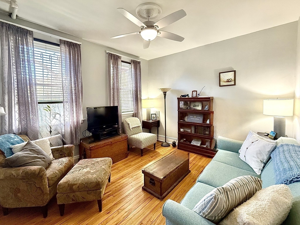 246 S Huntington Ave # 1