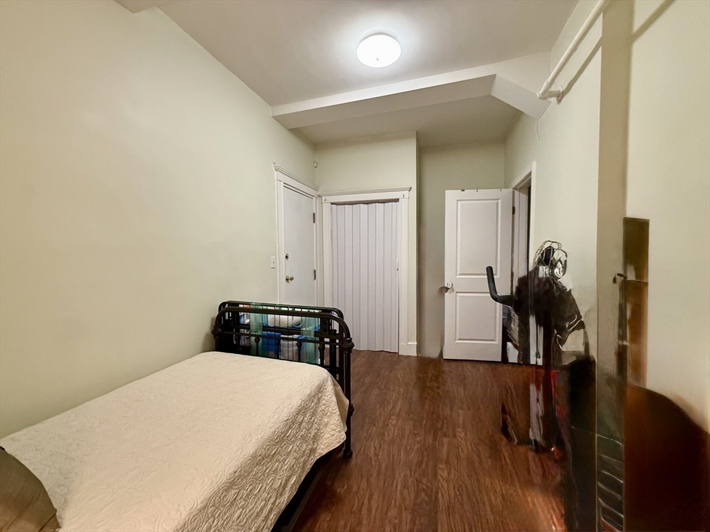 246 S Huntington Ave # 1