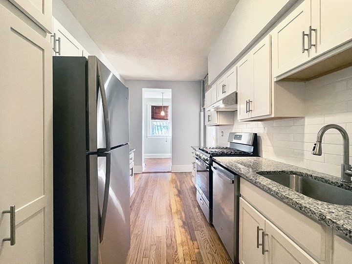246 S Huntington Ave # 1