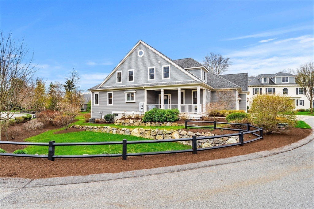 23 Woodmere Drive # 13