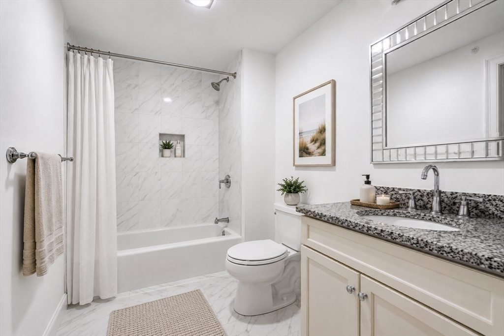 23 Woodmere Drive # 13