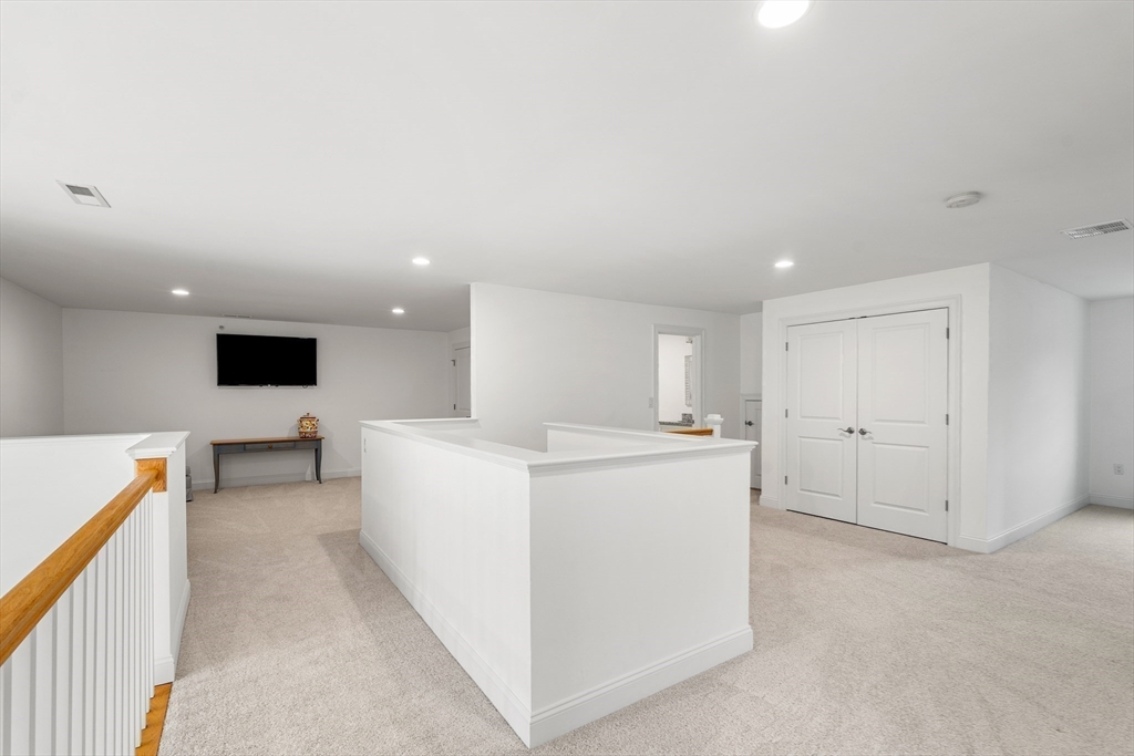 23 Woodmere Drive # 13