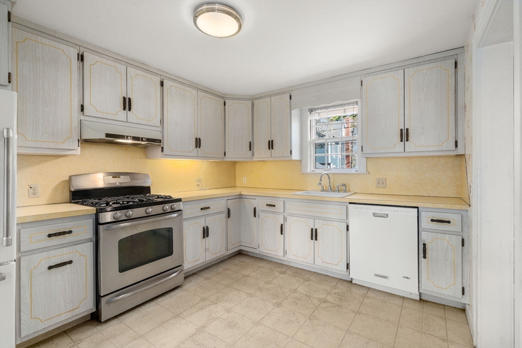 127 Fairway Drive