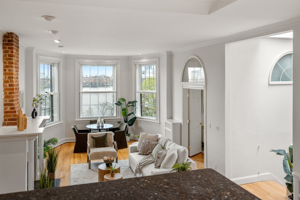 37 Bay State Rd # 6