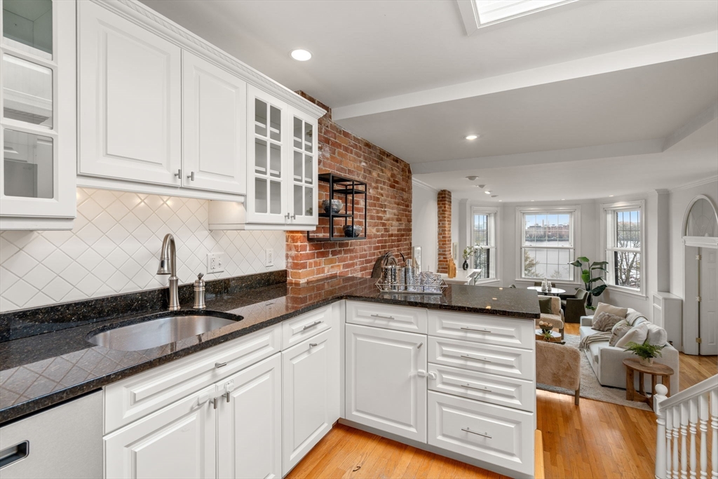 37 Bay State Rd # 6