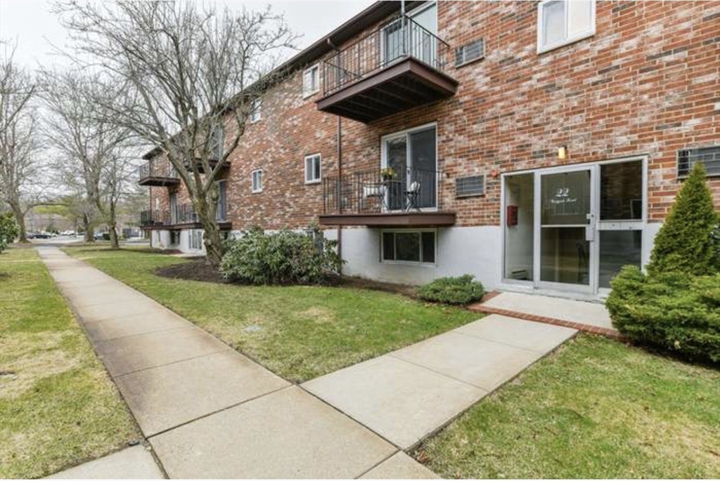 22 Westgate # 3