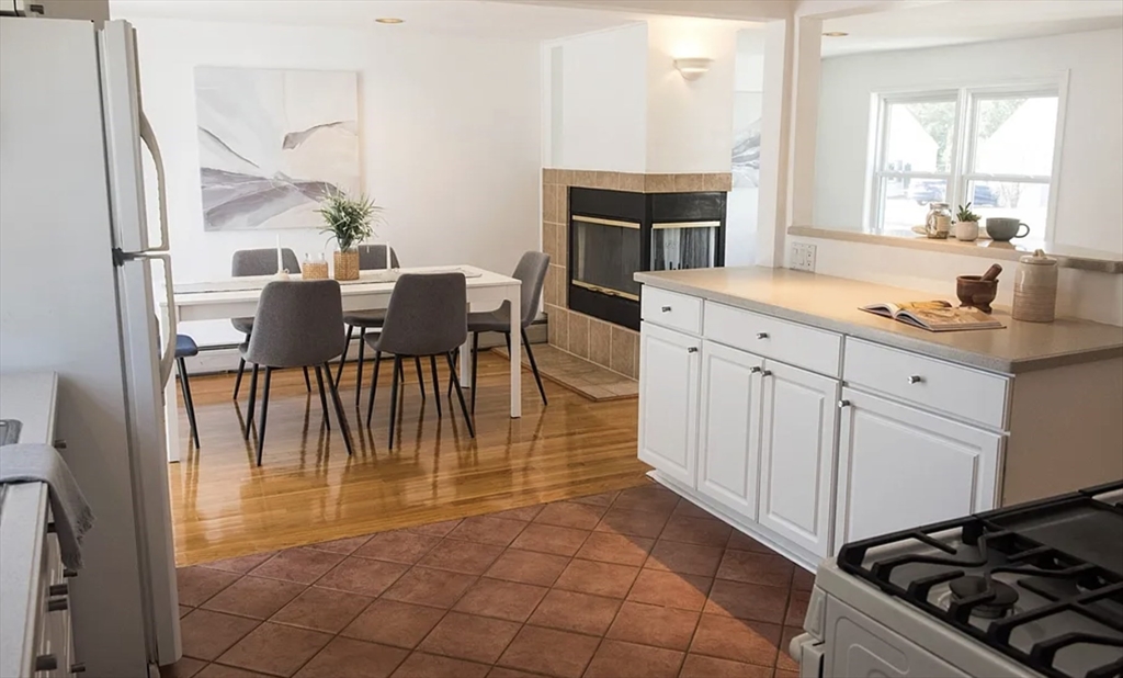 71 Elinor Rd