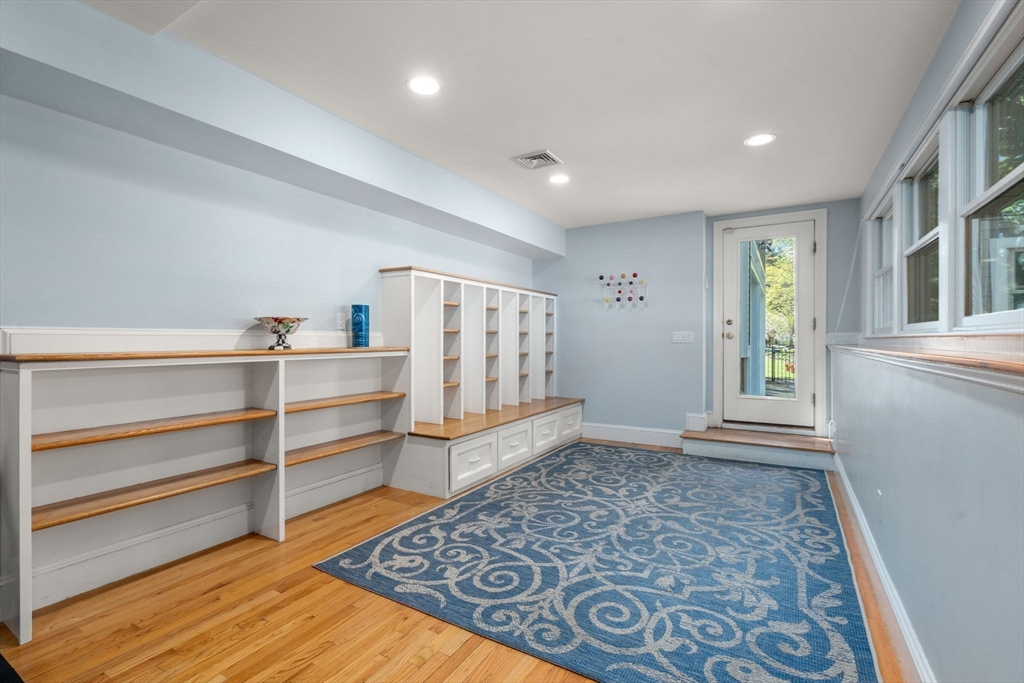 110 Avalon Rd
