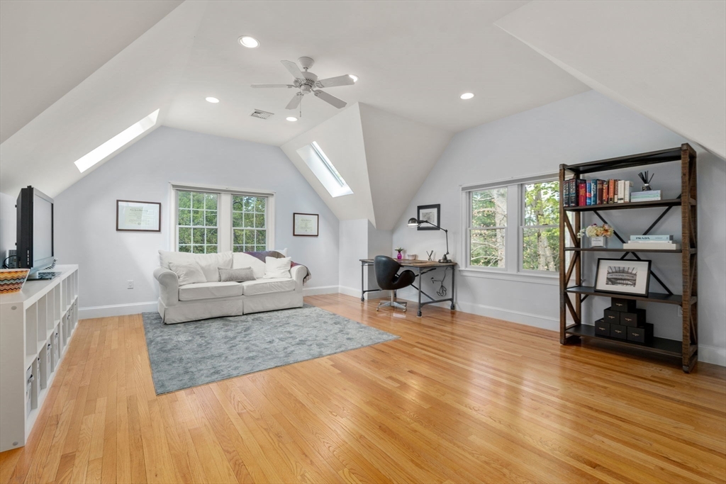 110 Avalon Rd